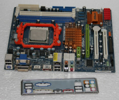 Kit placa de baza Asrock M3A785GMH/128M + Procesor Athlon II 240 2.8Ghz dual core + cooler. POZE TEALE. TESTAT. GARANTIE SCRISA 6 LUNI. foto