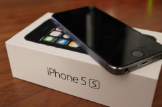 Apple IPHONE 5S grey neverlocked nou 16 gb foto