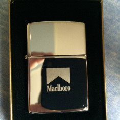 ZIPPO MARLBORO foto