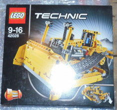 Lego Technic 42028 Bulldozer foto