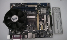 Kit placa de baza cu procesor Dual-Core E2200 / 2.20 Ghz / 2 x DDR2 / 4 x SATA2 / IDE / Video 256 mb on-board/ placa suporta Quad core***PRET PROMO*** foto