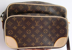 Geanta postas LOUIS VUITTON, unisex, multe compartimente, noua, calitate - SUPER FITZA!!! foto