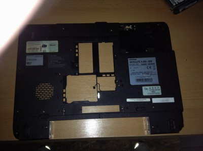 Bottomcase Toshiba satellite A100 - 02B A45.10 foto