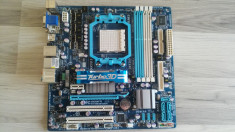 Placa de baza GIGABYTE 880GM-UD2H foto