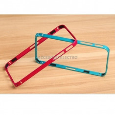 Bumper metalic ultra subtire (0.7 mm), diverse culori, pentru iPhone 5/5S foto