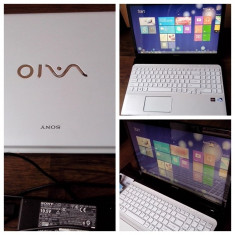 Laptop Sony VAIO SVE1512E6EW.EE9 cu procesor Intel Pentium, 4GB, 500GB CADOU-HUSA foto