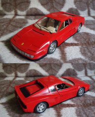 Ferrari Testarossa 1984 1/18 foto