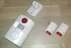 Alarma wireless cu senzor de miscare si cu 2 telecomenzi foto