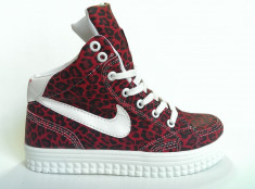 Adidasi Nike Clasic Mid Dama Animal Print Leo Rosu foto