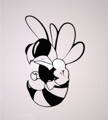 Bee_Tatuaj De Perete_Sticker Decorativ_WALL-105-Dimensiune: 35 cm. X 24.5 cm. - Orice culoare, Orice dimensiune foto