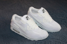 Adidasi Nike AIR MAX - Oferta NIKE AIR MAX 90 HYPERFUSE unisex alb Made In Indonessia dama / barbati Colectia Noua 2014 foto