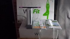 Consola Nintendo Wii+ Placa wii fit+ controller-e+ 2 jocuri= aproape noi foto