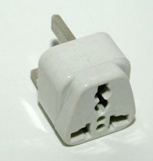 Adaptor priza UK 13A/250V foto