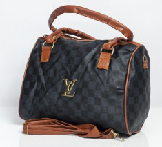 Geanta / Poseta de umar Louis Vuitton + Cadou Surpriza + Transport Gratuit foto