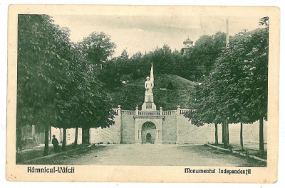 263 - Rm. VALCEA, Independence Monument, Firemen Tower - old postcard - unused foto