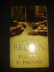 NORA ROBERTS - FURTUNA IN PARADIS foto