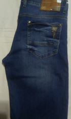 BLUGI /JEANSI TOMMY HILFIGER MODEL NOU USOR SLIM CALITATE!!!!(BT4) foto