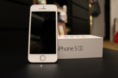 iPhone 5S 32 GB Alb White unlocked factura si garantie foto