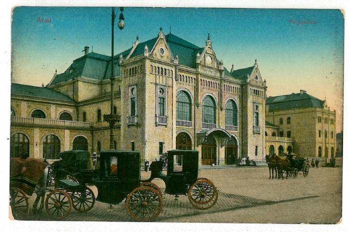 614 - ARAD, Railway Station, carriages - old postcard - used - 1913