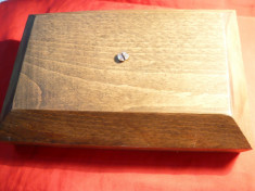 Soclu din lemn de stejar , dim. 18,8 x 12 x4 cm foto