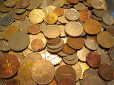 -- 33 -- Lot mare de monede vechi , 1 KILOGRAM bani vechi , cateva sute de monede romanesti si straine , colectie foto