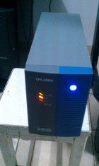 UPS Quantex 2000VA 4 Acumulatori foto