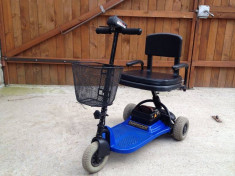 Scuter carut electric pentru persoane cu dizabilitati handicap batrani si copii foto