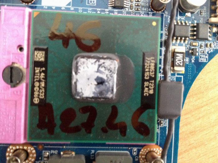 Procesor Dualcore T2310 1.46/1M/533 Compaq, C700 A27.46 A63