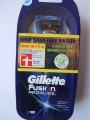 Aparat de ras Gillette Fusion ProGlide + 1 Rezerva lame Fusion ProGlide foto