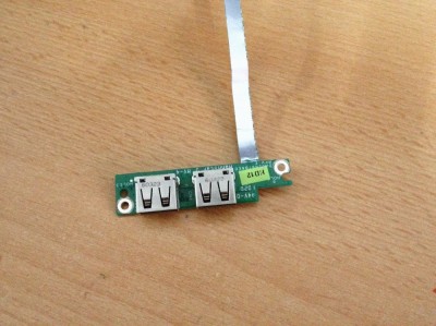 Conector USB Emachines E728 A31.7 foto