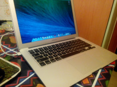 MACBOOK AIR 13&amp;quot; MID 2013, i5 1,3GHZ HASWELL, 4GB DDR3, SSD 128GB, VIDEO INTEL HD 5000 1GB, CA NOU foto