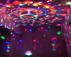 Glob disco lumini laser cu senzor de muzica foto