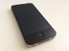 APPLE IPHONE 4 16GB BLACK stare foarte buna , codat Vodafone Romania + accesorii ! foto