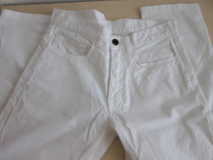 Blugi / pantaloni albi LACOSTE, dama, originali, marimea 28, noi - SUPER PRET!!! foto