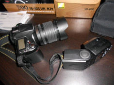 Nikon D90 - 18-105mm + blitz SB 600 +Trepied Velbon CX-888+rucsac foto