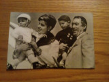 ANTHONY QUINN si Familia sa - carte postala fotografie - necirculata, Romania de la 1950