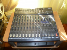 mixer yamaha foto