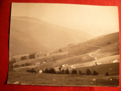 Fotografie veche ,mare ,23,8x17,7 cm - Vedere de la Munte - Romania foto
