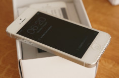 Apple Iphone 5 64Gb White ALB - Neverlocked - stare NOUa - OKAZIE! foto