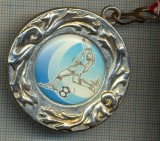 ATAM2001 MEDALIE 43 -SPORT -FOTBAL - TOURNOI FAIR PLAY SAVRNE 2002 - PANGLICA TRICOLORUL FRANTEI -ROSU, ALB, ALBASTRU- starea care se vede