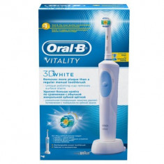 Periuta electrica Oral B Vitality 3D white D12-513 foto