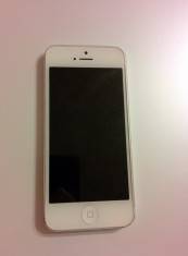 iPhone 5 alb codat Vodafone Romania foto