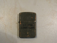 BRICHETA TIP ZIPPO US ARMY COMBAT TROOPS foto