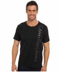 Calvin Klein Jeans Vertical Print Logo S/S T-Shirt|100% original|Livr. din SUA in cca 10 zile foto