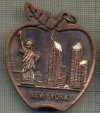 ATAM2001 MEDALIE 160 - INTERESANTA - NEW YORK - SIMBOL MARUL - TURNURILE GEMENE -STATUIA LIBERTATII -starea care se vede