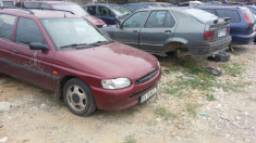 Dezmembrez Ford Escort 1.6 benzina StarCars dezmembrari Bacau foto