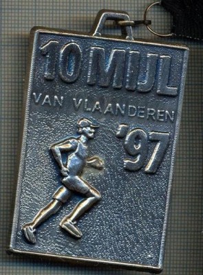 ATAM2001 MEDALIE 239 - SPORTIVA - MARATON - 10 MIJL VAN VLAANDEREN &amp;#039;97 - 10 MILE -PANGLICA GALBEN CU NEGRU -starea care se vede foto