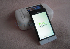 HTC 8S Urgent beats by dree foto