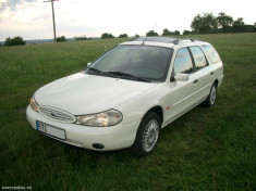 Dezmembrez ford mondeo foto