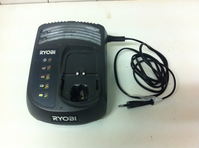 Incarcator Marca RYOBI BCL148